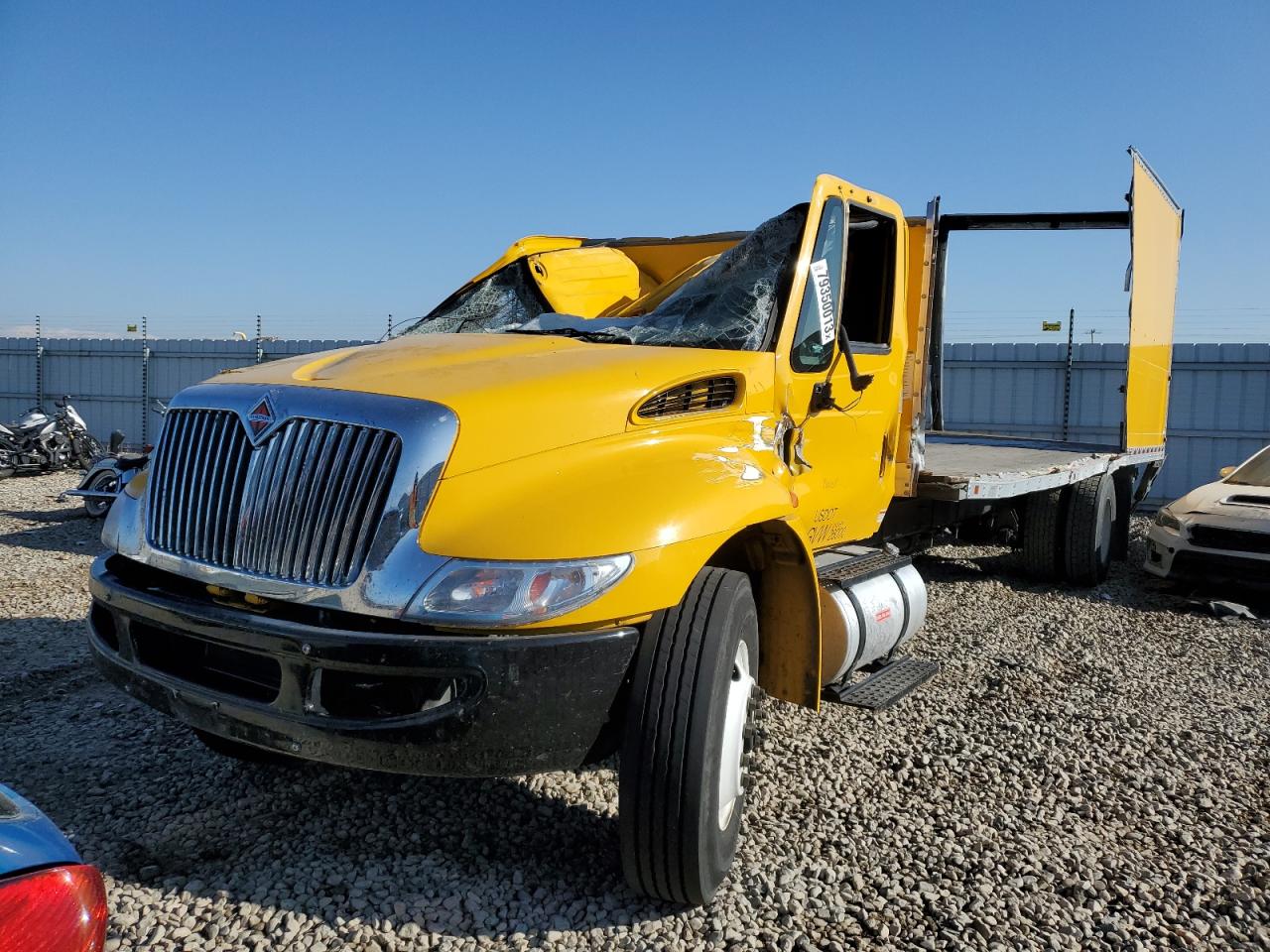 Image 2 of 2018 INTERNATIONAL 4000 4300 2018 with VIN 1HTMMMML6JH096451