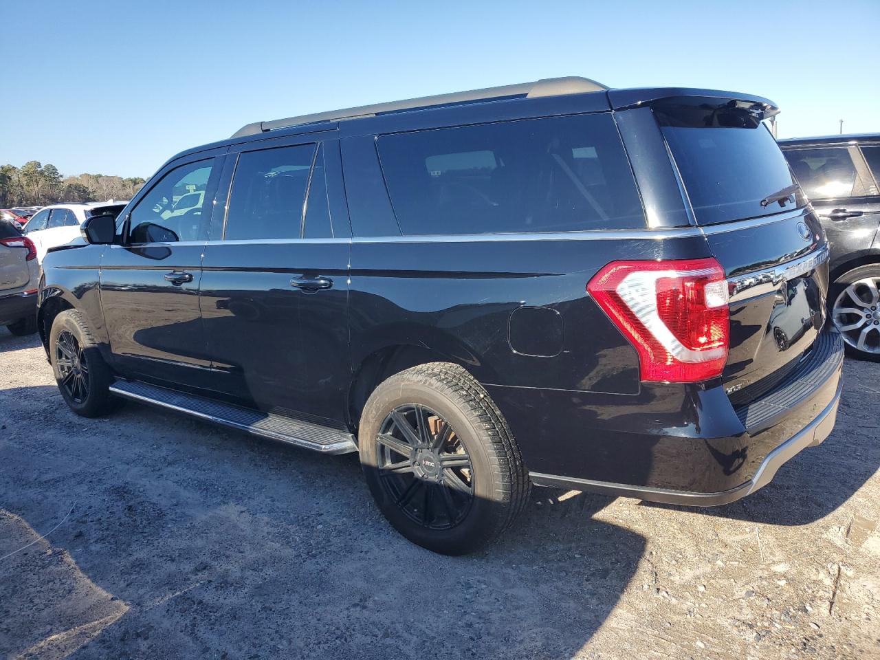 Изображение 2 2018 FORD EXPEDITION MAX XLT 2018 с VIN 1FMJK1HT1JEA66396