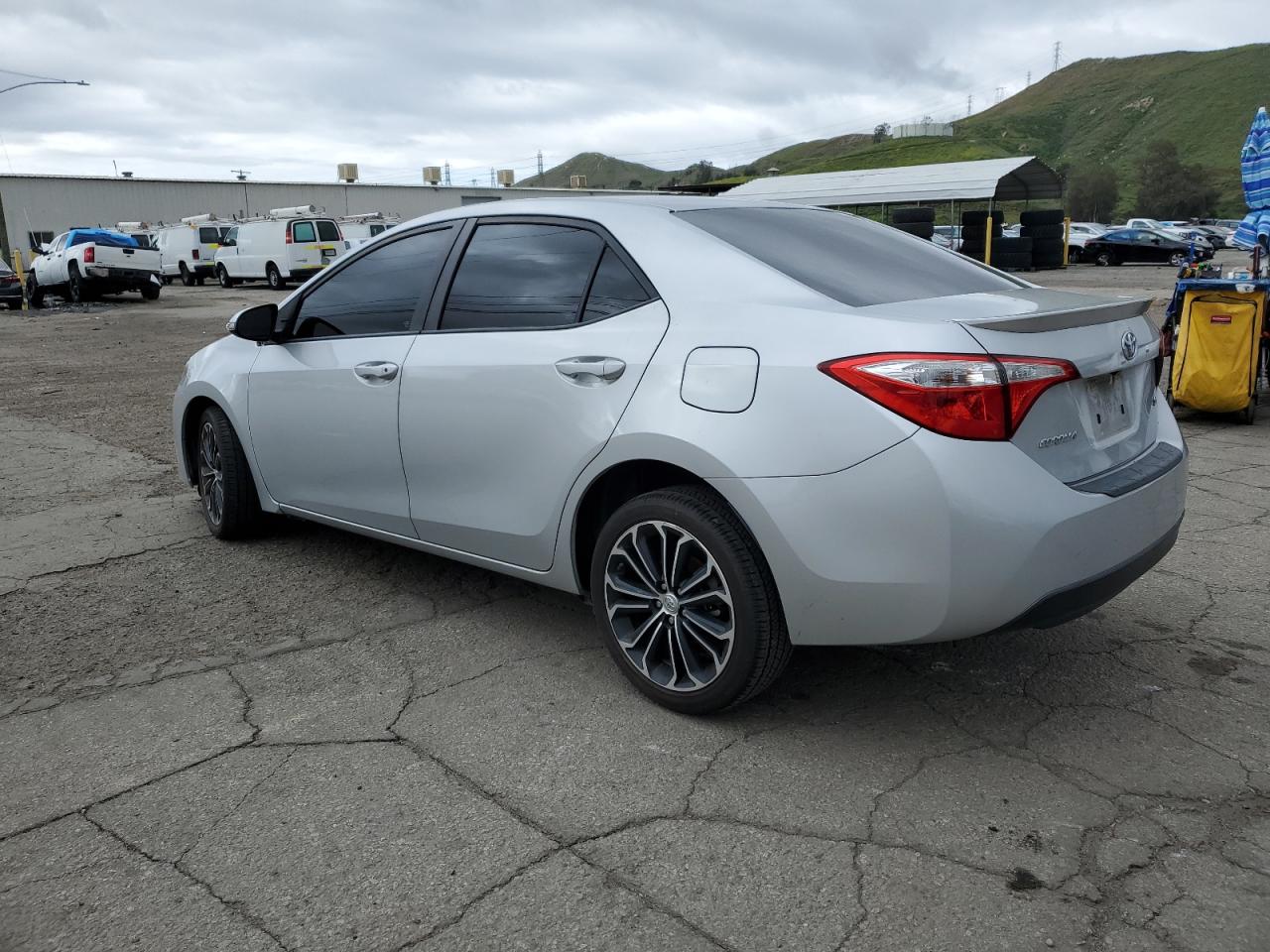 Изображение 2 2016 TOYOTA COROLLA L 2016 с VIN 5YFBURHE2GP534389