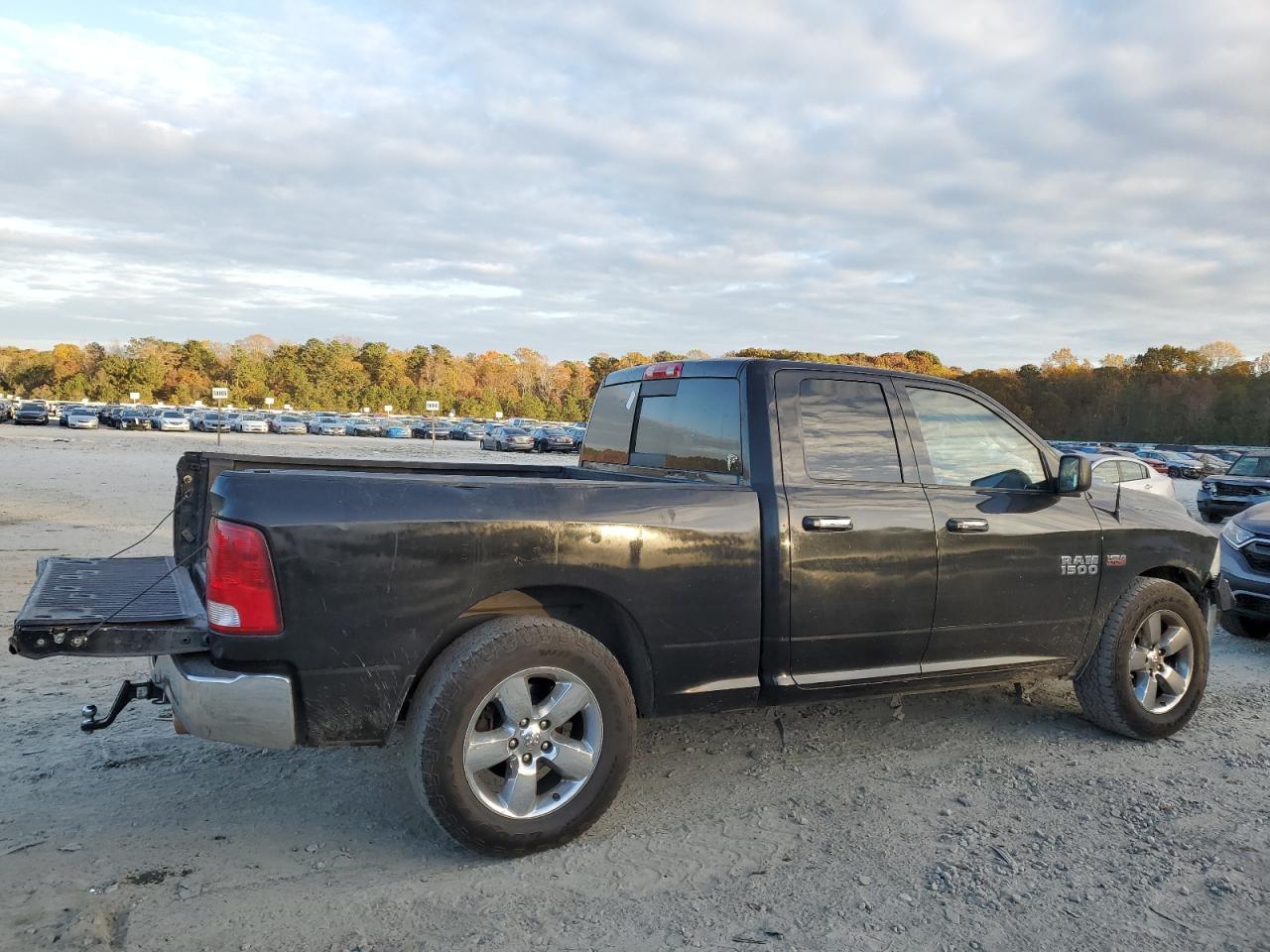 Obraz 3 z 2016 RAM 1500 SLT 2016 z VIN 1C6RR6GT9GS326711