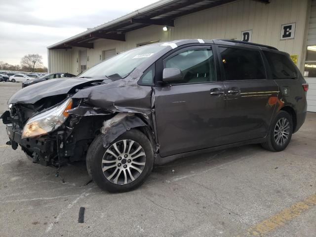Image 1 of 2019 TOYOTA SIENNA XLE 2019 with VIN 5TDYZ3DC8KS984528