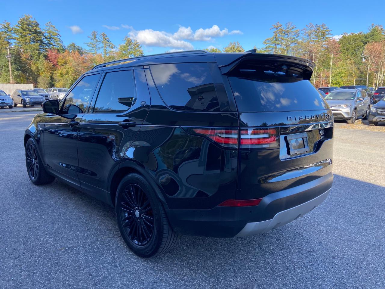 Obraz 3 z 2017 LAND ROVER DISCOVERY HSE 2017 z VIN SALRRBBVXHA033250