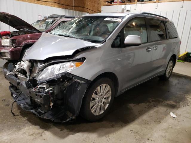 Изображение 2017 TOYOTA SIENNA XLE 2017