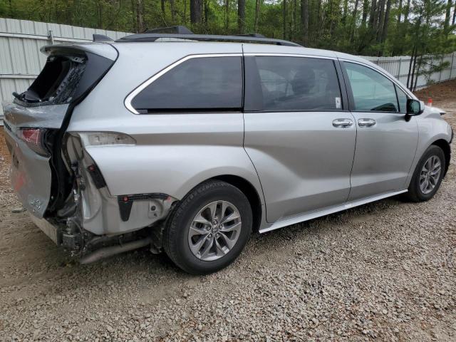 Obraz 3 z 2022 TOYOTA SIENNA XLE 2022 z VIN 5TDYRKEC5NS075031