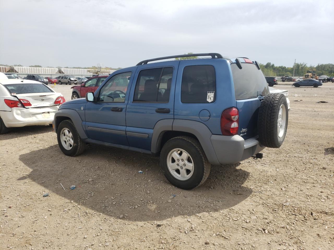 Изображение 2 2005 JEEP LIBERTY SPORT 2005 с VIN 1J4GL48K85W696706