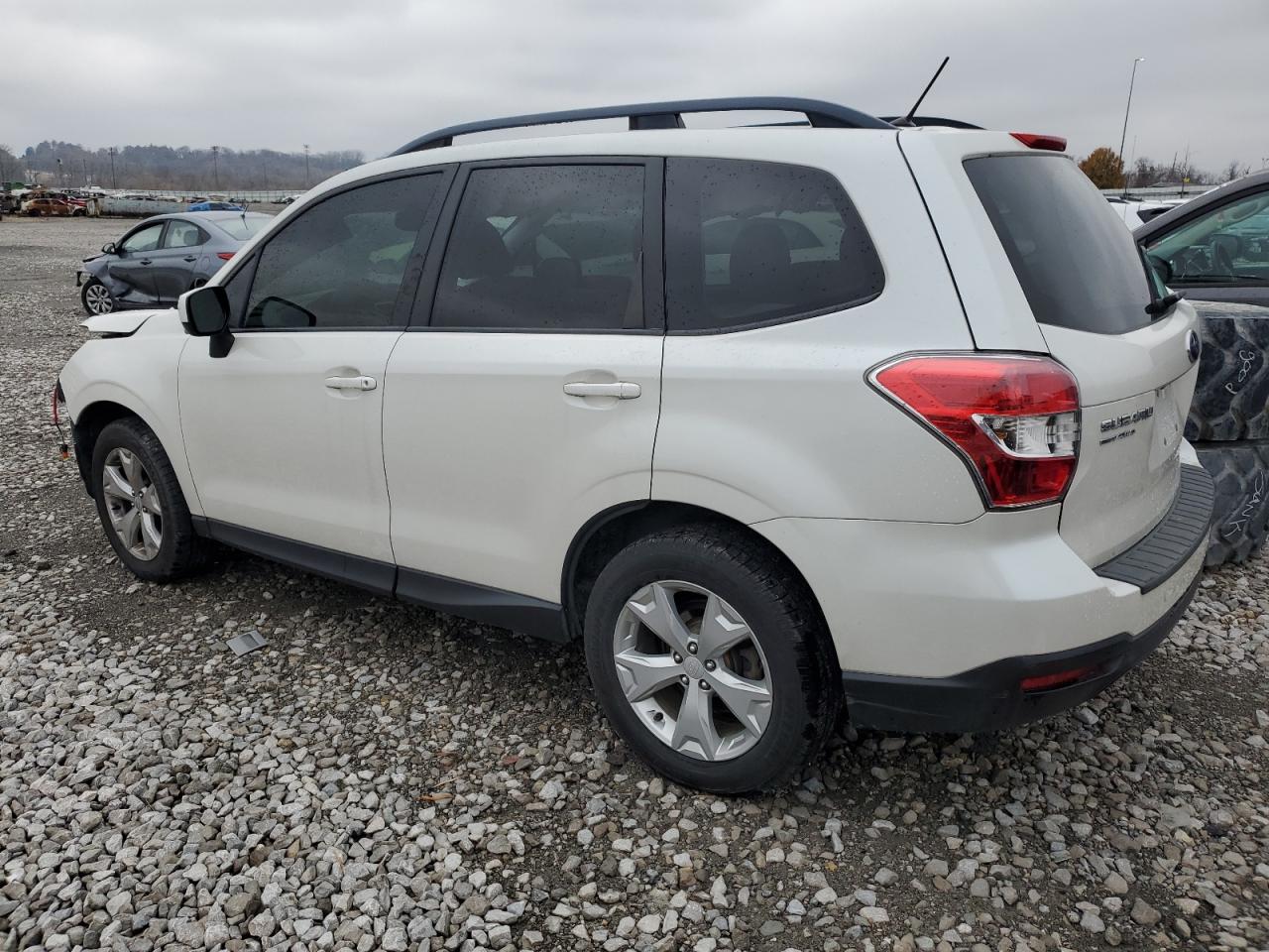 Image 2 of 2015 SUBARU FORESTER 2.5I PREMIUM 2015 with VIN JF2SJADCXFH452503