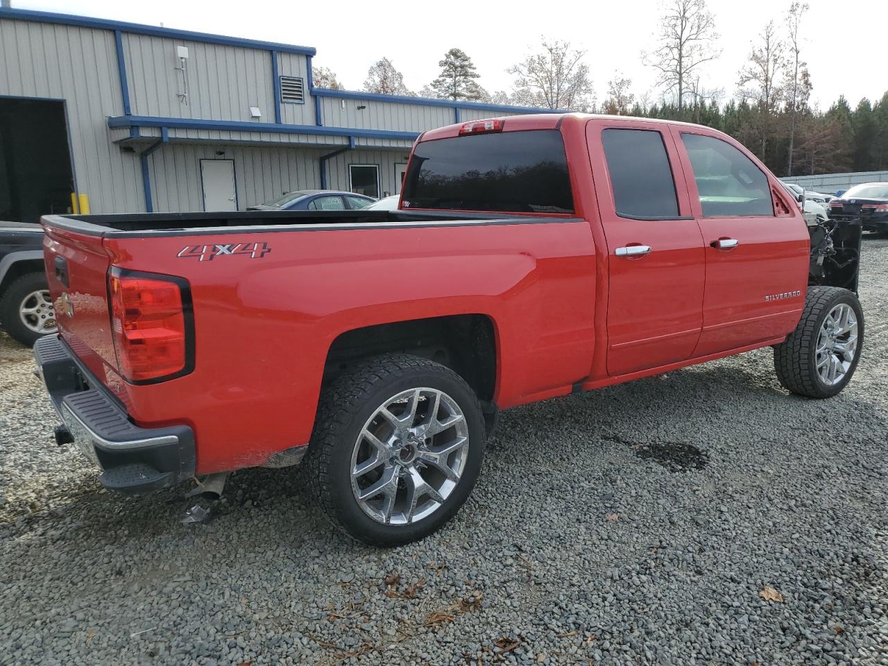 Image 3 of 2018 CHEVROLET SILVERADO K1500 LT 2018 with VIN 1GCVKREC5JZ171248