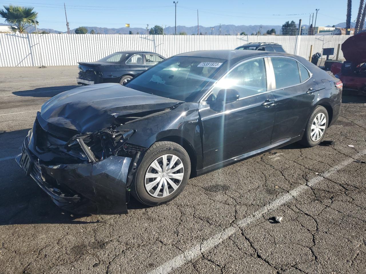 Obraz 1 z 2018 TOYOTA CAMRY LE 2018 z VIN 4T1B31HK7JU507298