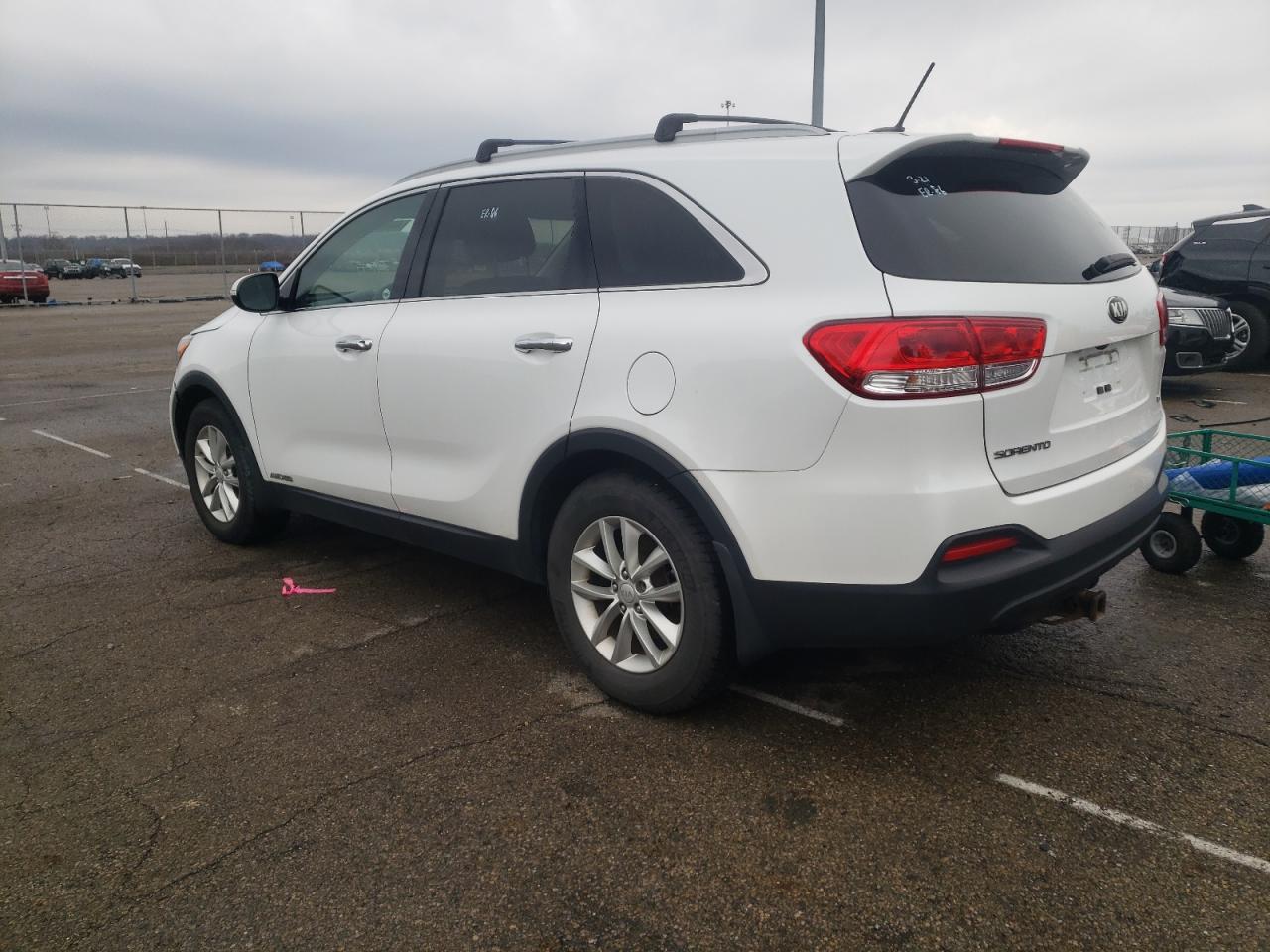 Image 2 of 2016 KIA SORENTO LX 2016 with VIN 5XYPGDA52GG093166