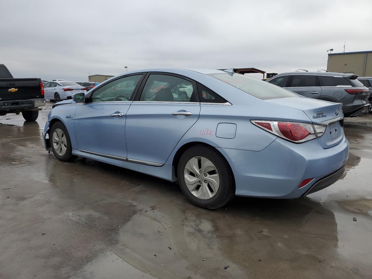 Obraz 2 z 2013 HYUNDAI SONATA HYBRID 2013 z VIN KMHEC4A42DA092682