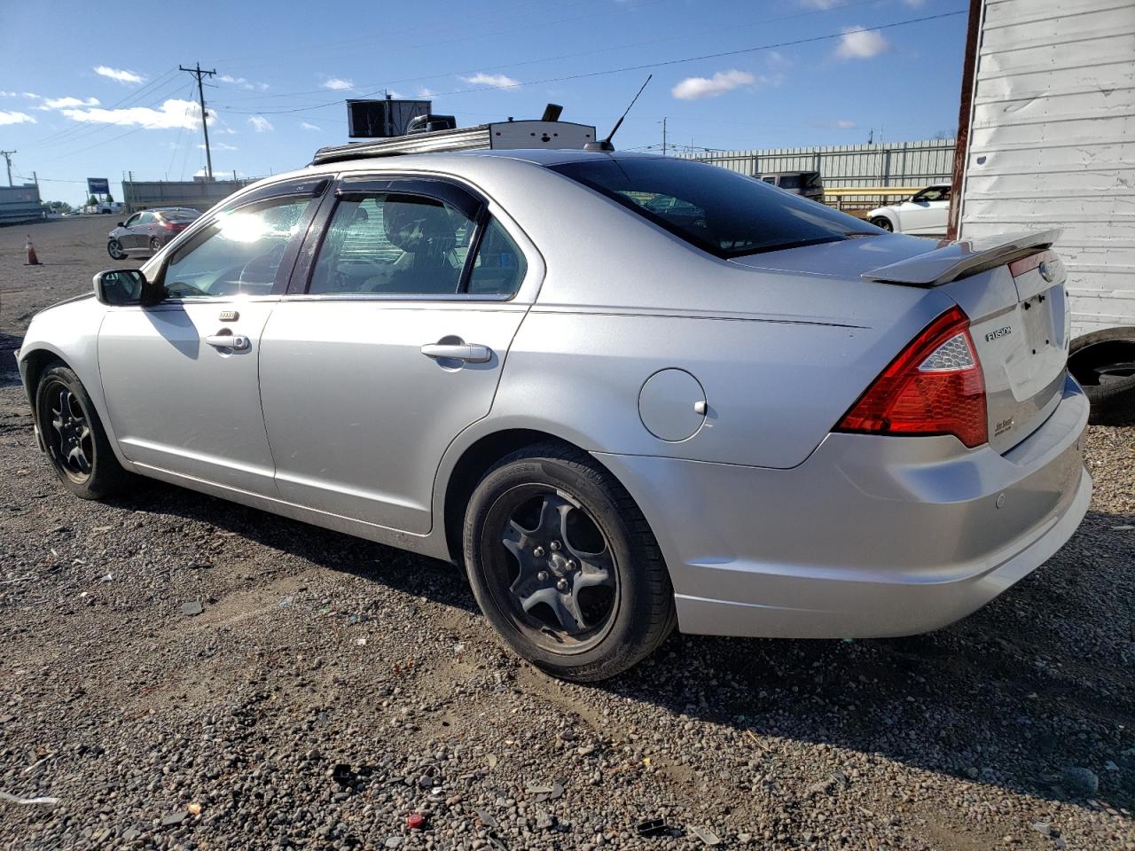 Image 2 of 2011 FORD FUSION SE 2011 with VIN 3FAHP0HA2BR277589