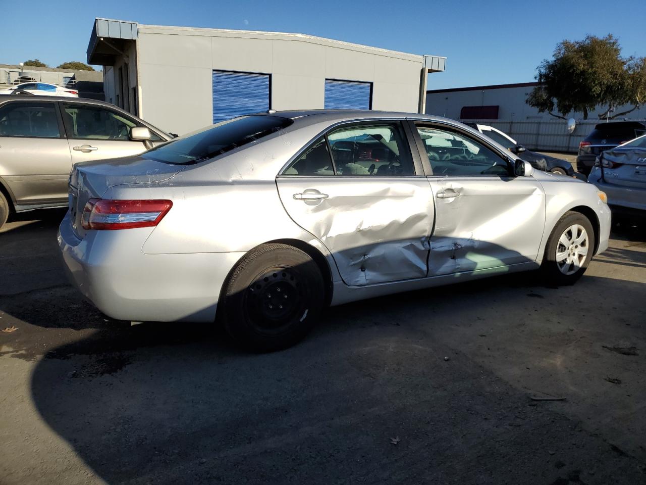 Image 3 of 2010 TOYOTA CAMRY BASE 2010 with VIN 4T1BF3EK2AU027600
