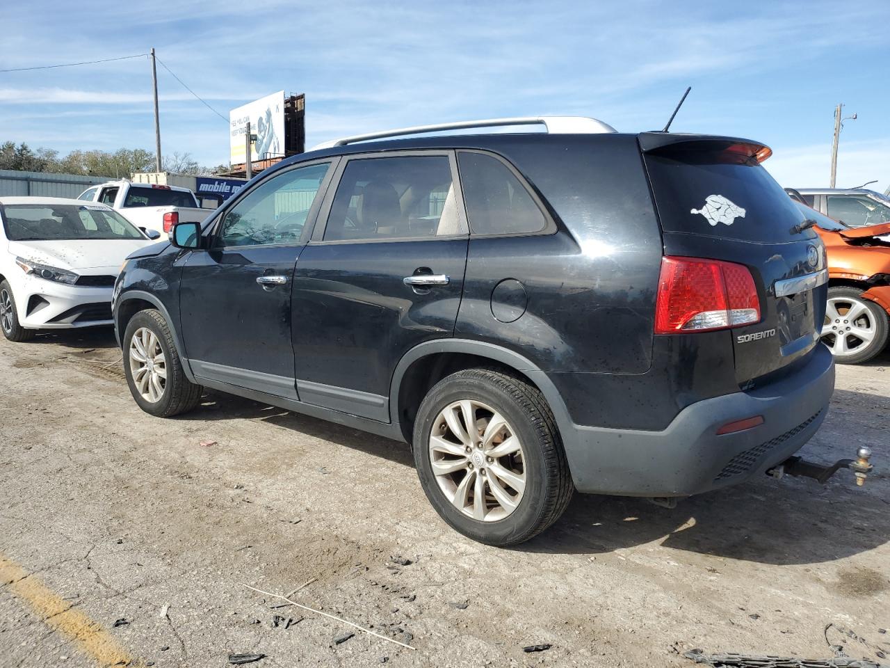 Изображение 2 2011 KIA SORENTO EX 2011 с VIN 5XYKU4A15BG032063