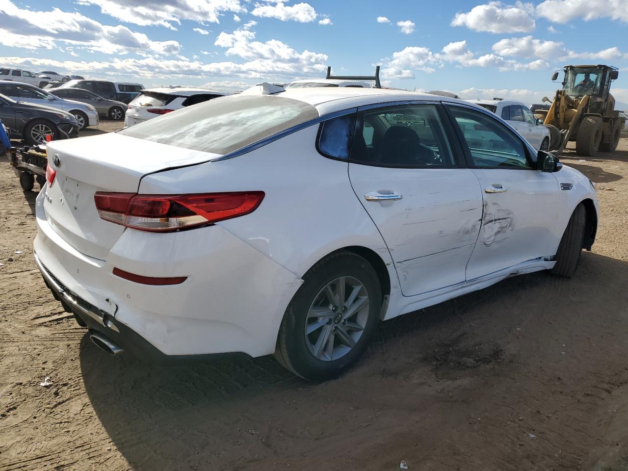 Image 3 of 2020 KIA OPTIMA LX 2020 with VIN 5XXGT4L33LG435617