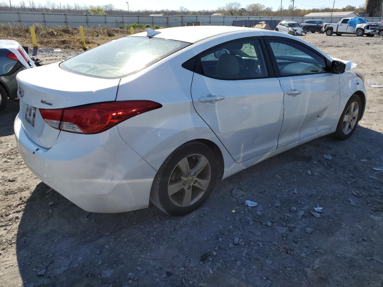 Image 3 of 2011 HYUNDAI ELANTRA GLS 2011 with VIN 5NPDH4AE7BH008789