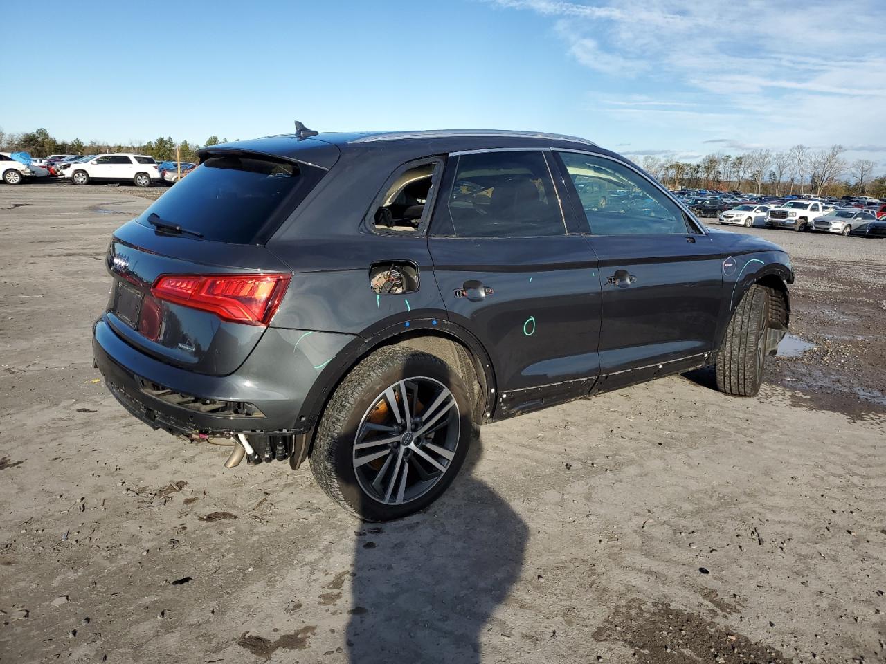 Image 3 of 2020 AUDI Q5 E PRESTIGE 2020 with VIN WA1F2AFY4L2103478