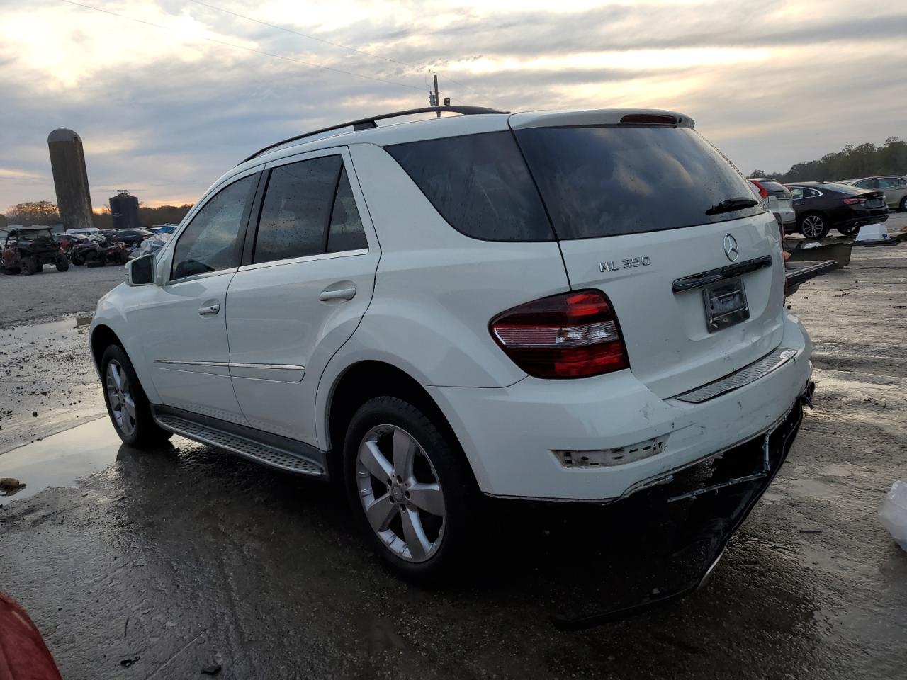 Obraz 2 z 2011 MERCEDES-BENZ ML 350 2011 z VIN 4JGBB5GB3BA736995