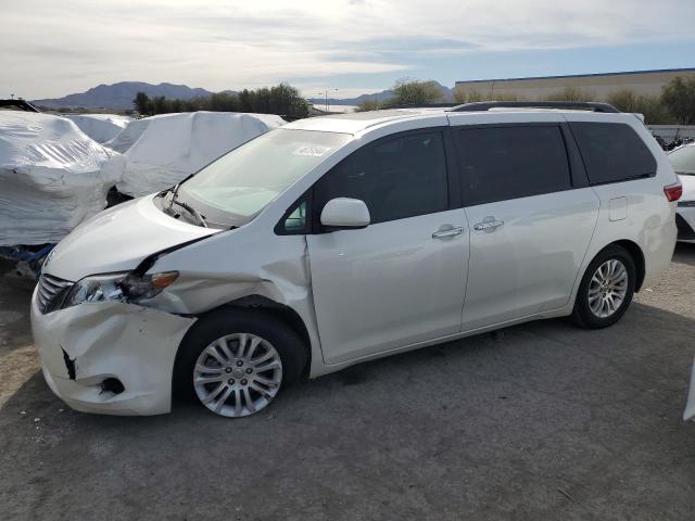 Obraz 1 z 2017 TOYOTA SIENNA XLE 2017 z VIN 5TDYZ3DC8HS844083