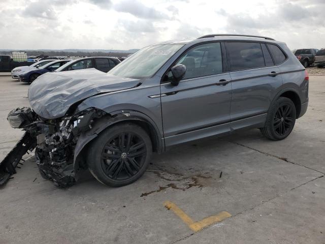 Изображение 1 2022 VOLKSWAGEN TIGUAN SE R-LINE BLACK 2022 с VIN 3VVCB7AX0NM002994