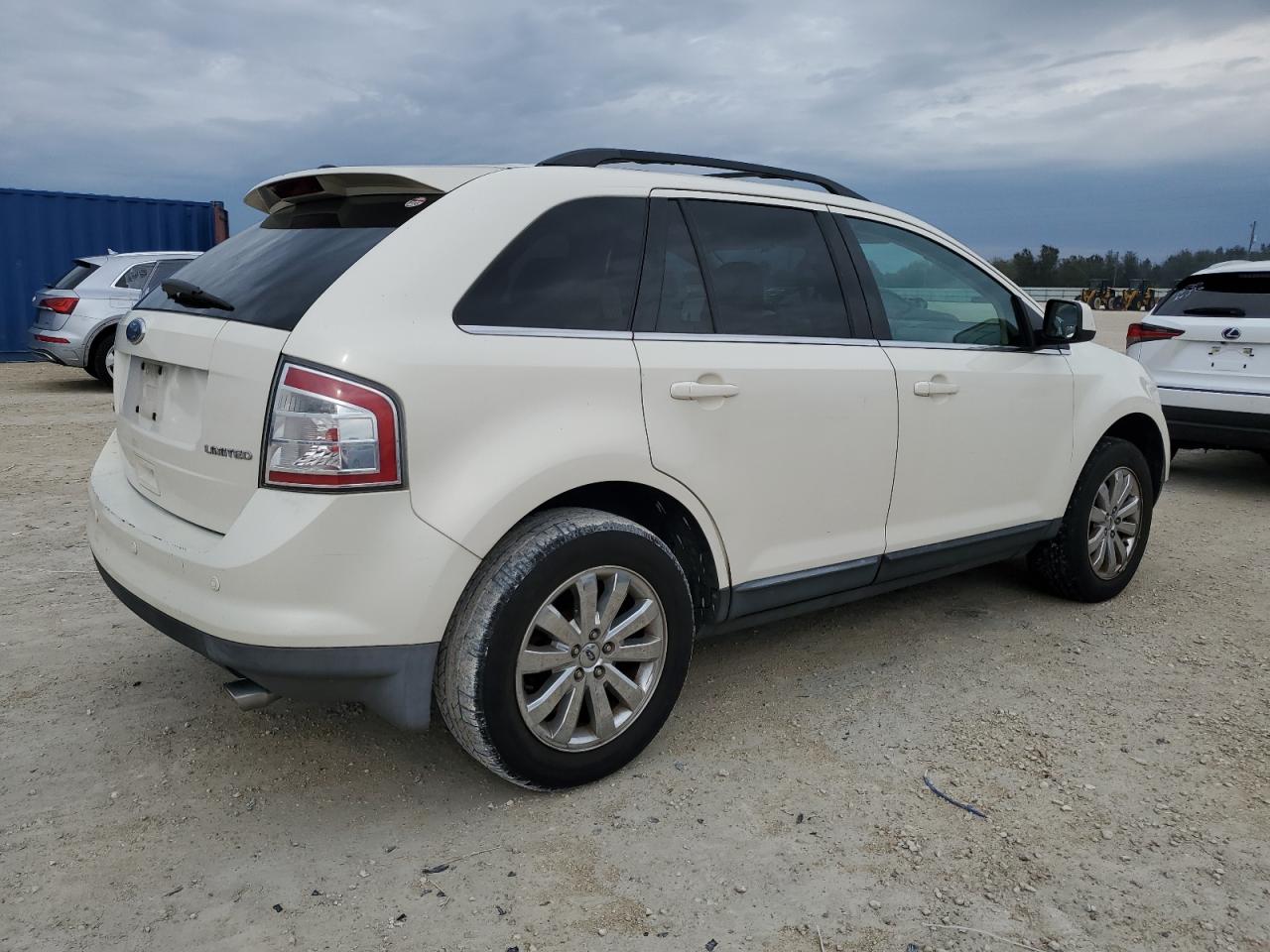 Image 3 of 2008 FORD EDGE LIMITED 2008 with VIN 2FMDK39C68BA16865