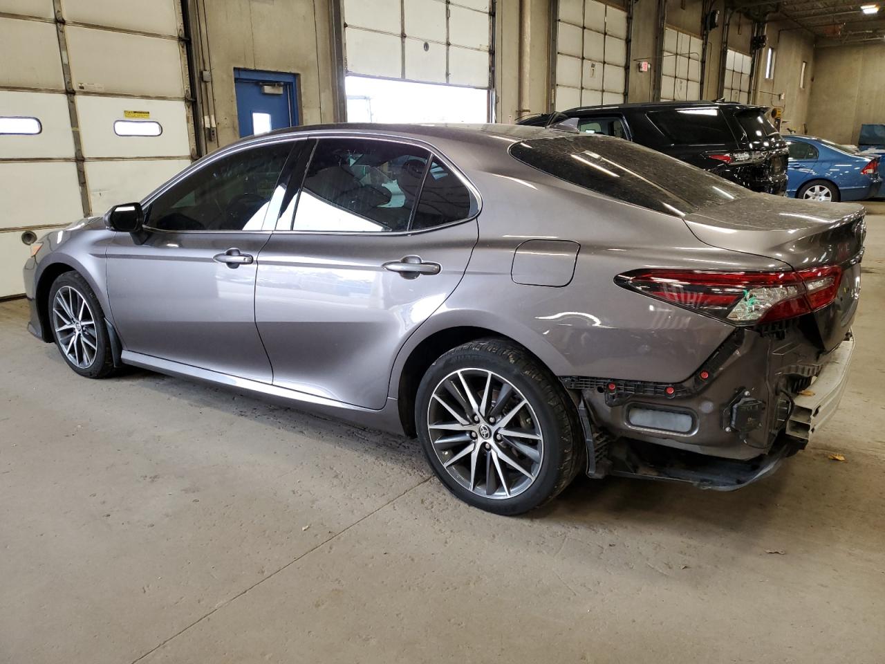 Image 2 of 2021 TOYOTA CAMRY XLE 2021 with VIN 4T1F11BK7MU028755