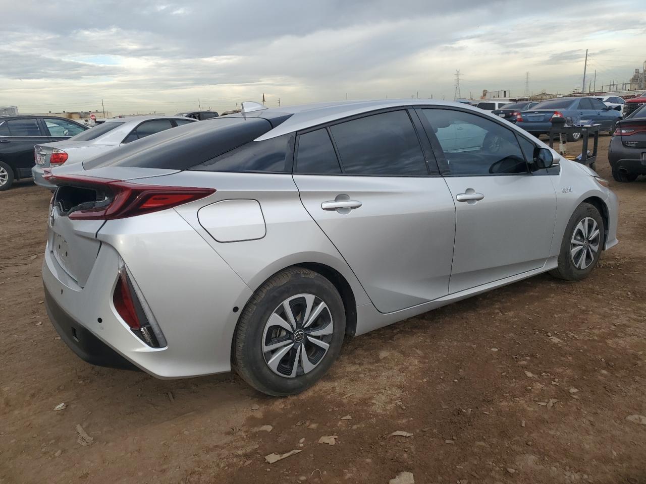 Изображение 3 2017 TOYOTA PRIUS PRIME  2017 с VIN JTDKARFP6H3005891