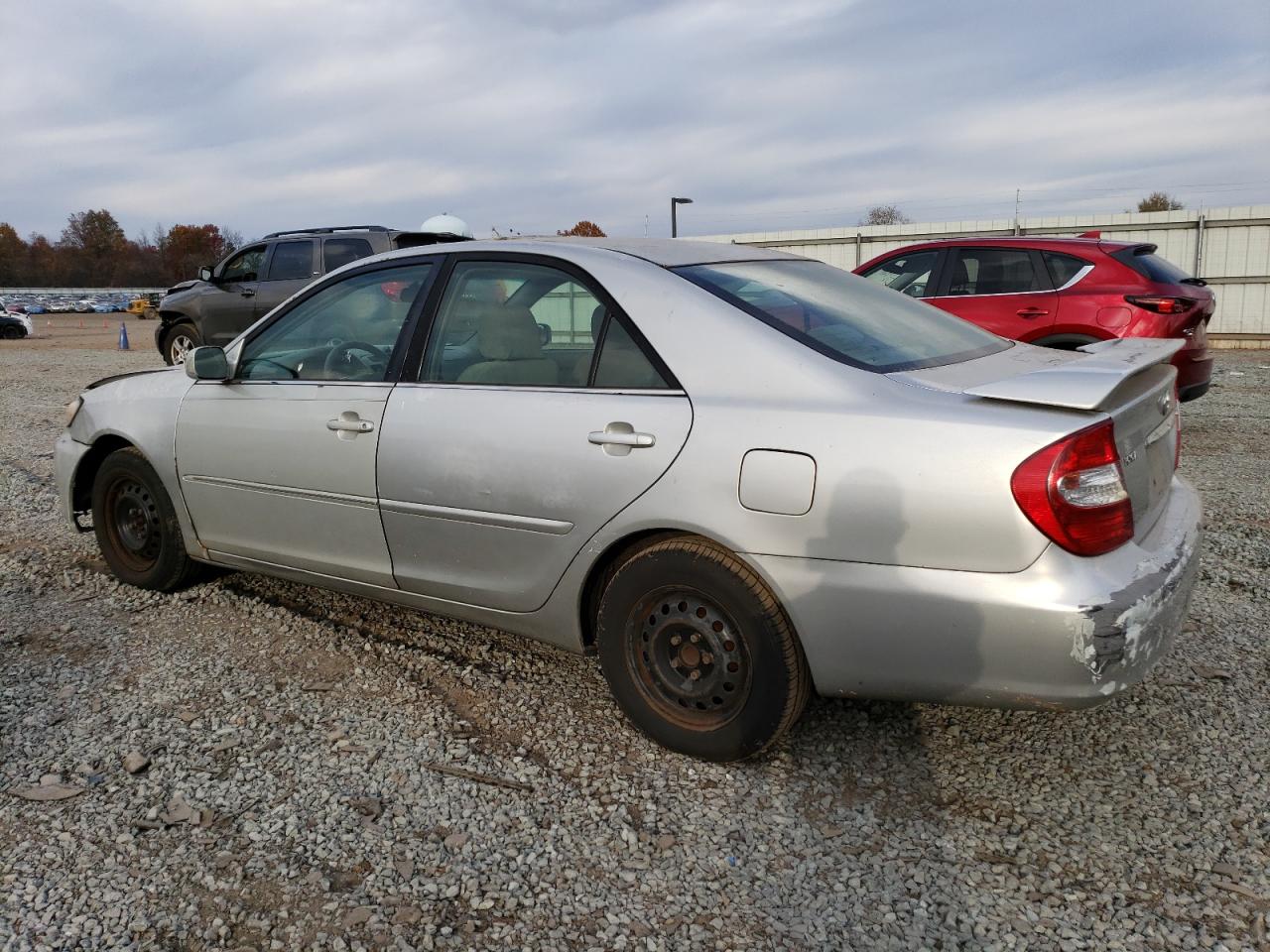 Image 2 of 2004 TOYOTA CAMRY LE 2004 with VIN 4T1BE32K44U326906
