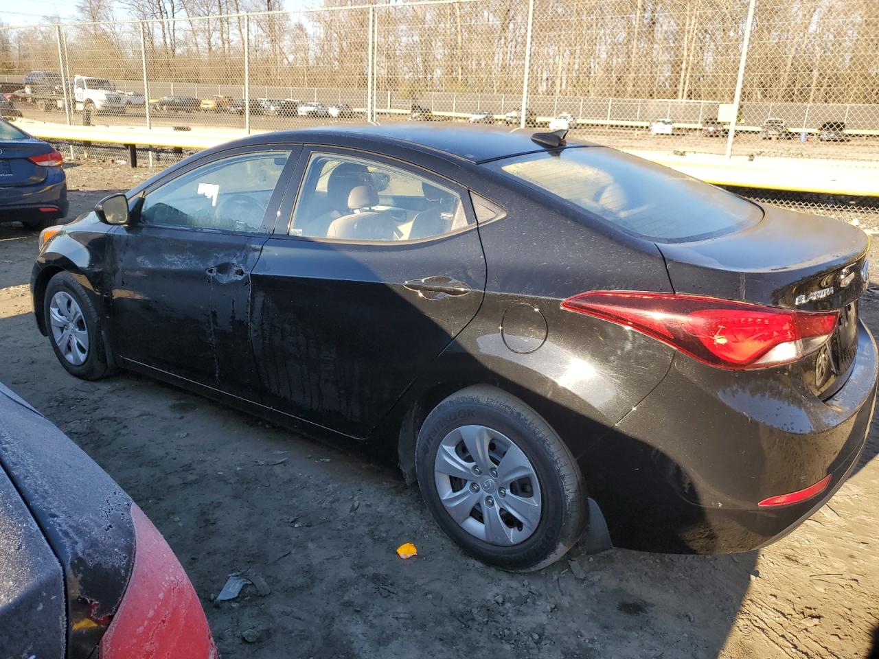 Image 2 of 2016 HYUNDAI ELANTRA SE 2016 with VIN 5NPDH4AE1GH795309