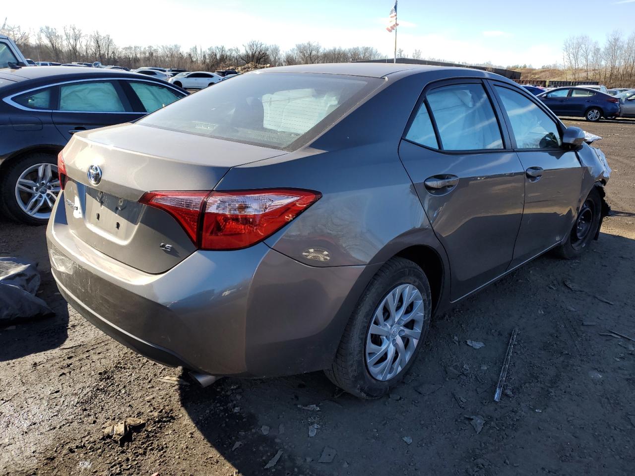 Изображение 3 2017 TOYOTA COROLLA L 2017 с VIN 2T1BURHE0HC853324