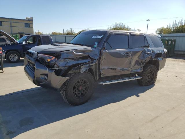 Obraz 1 z 2020 TOYOTA 4RUNNER SR5/SR5 PREMIUM 2020 z VIN JTEBU5JR4L5752293