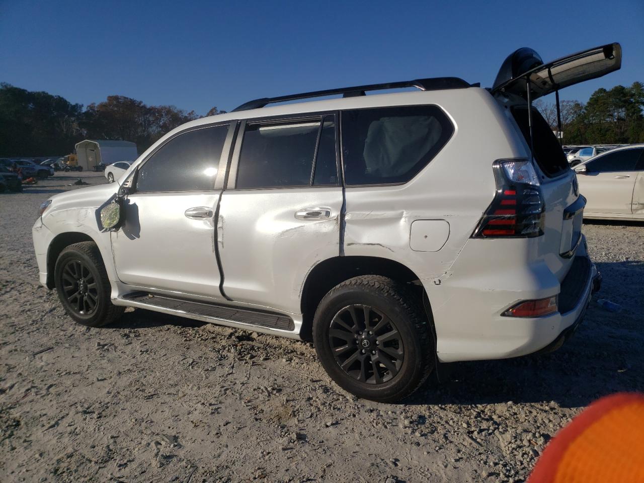 Obraz 2 z 2023 LEXUS GX 460 2023 z VIN JTJSM7BX2P5339160