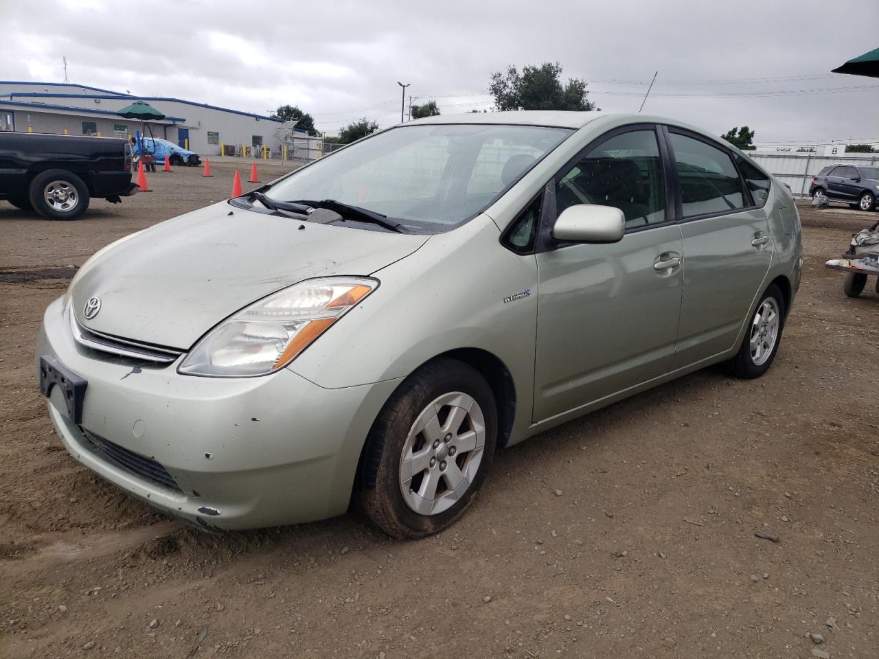 Image 1 of 2007 TOYOTA PRIUS  2007 with VIN JTDKB20U477672162