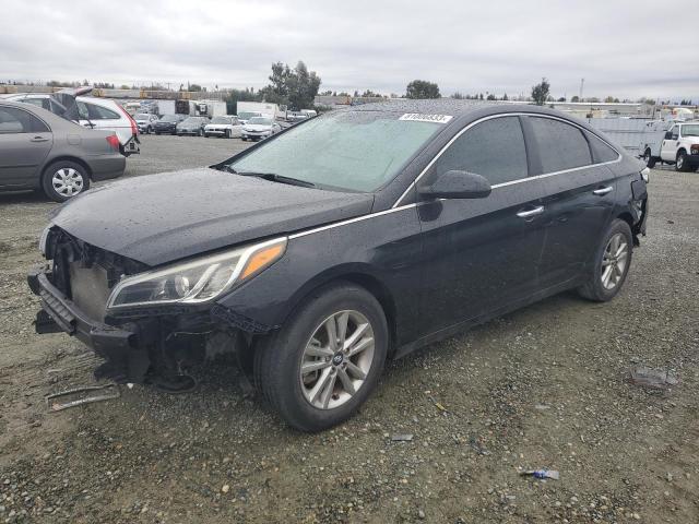 Obraz 1 z 2015 HYUNDAI SONATA SE 2015 z VIN 5NPE24AF5FH190772