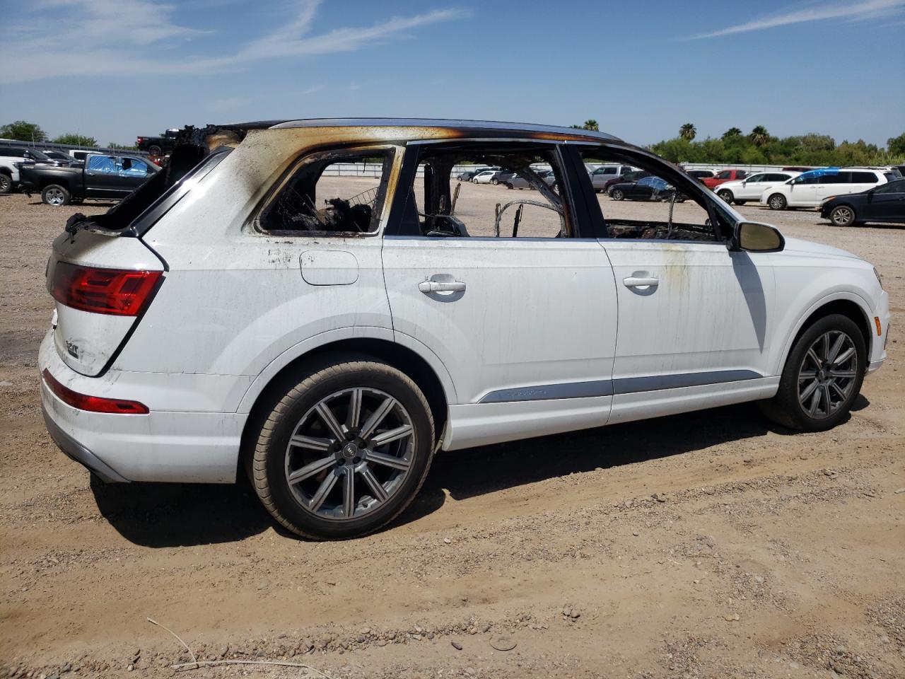 Изображение 3 2017 AUDI Q7 PREMIUM PLUS 2017 с VIN WA1LAAF79HD037809