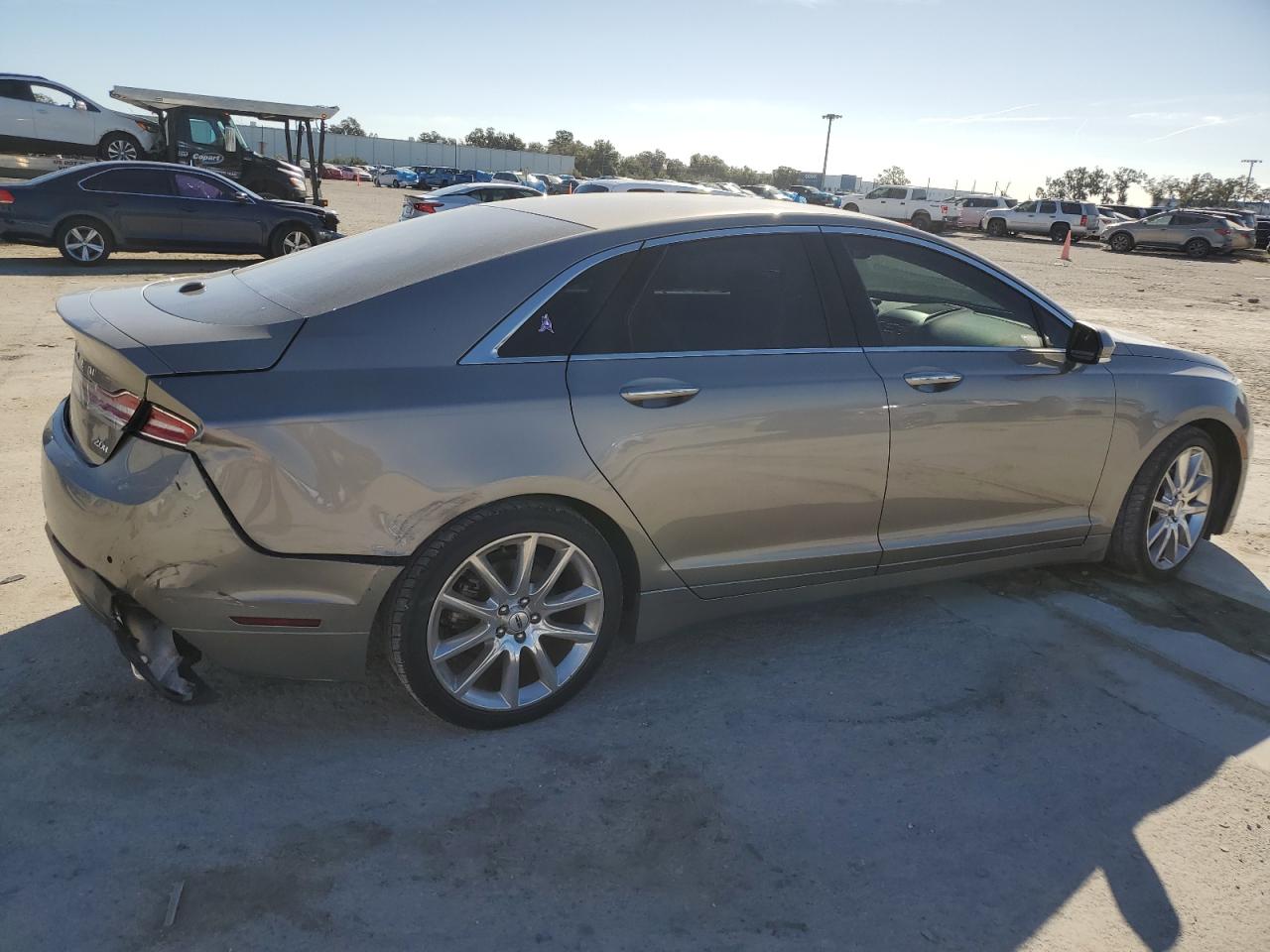 Изображение 3 2015 LINCOLN MKZ HYBRID 2015 с VIN 3LN6L2LU0FR605989