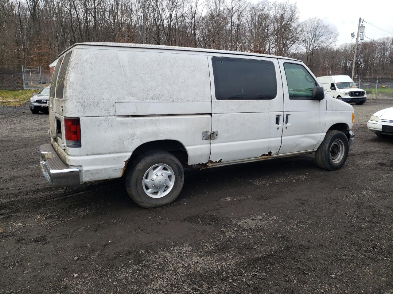 Image 3 of 2002 FORD ECONOLINE E250 VAN 2002 with VIN 1FTNE24272HA34682