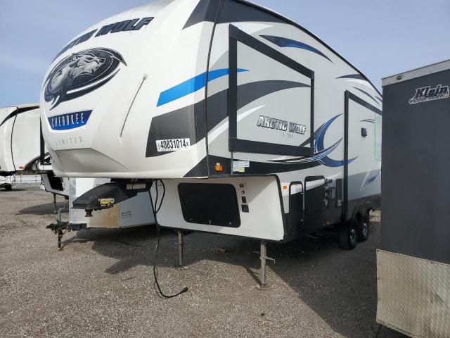 Изображение 2 2018 WILDWOOD ARCTIC WOL 2018 с VIN 5ZT3CKUB6J2701416