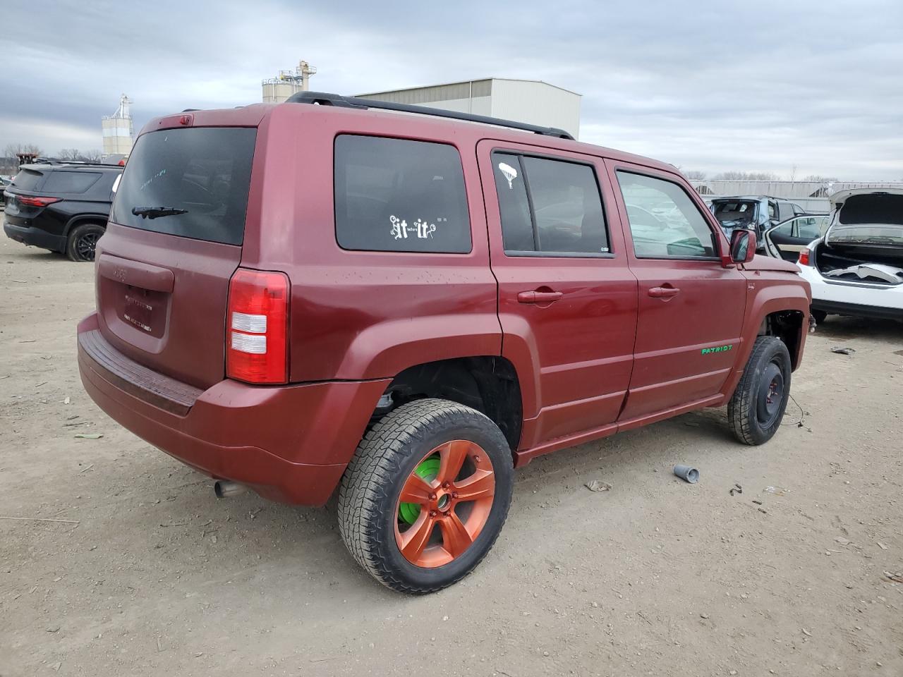 Изображение 3 2014 JEEP PATRIOT LATITUDE 2014 с VIN 1C4NJPFB8ED737712