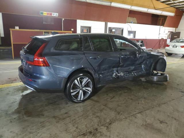 Изображение 3 2023 VOLVO V60 CROSS COUNTRY PLUS 2023 с VIN YV4L12WZ5P2106404