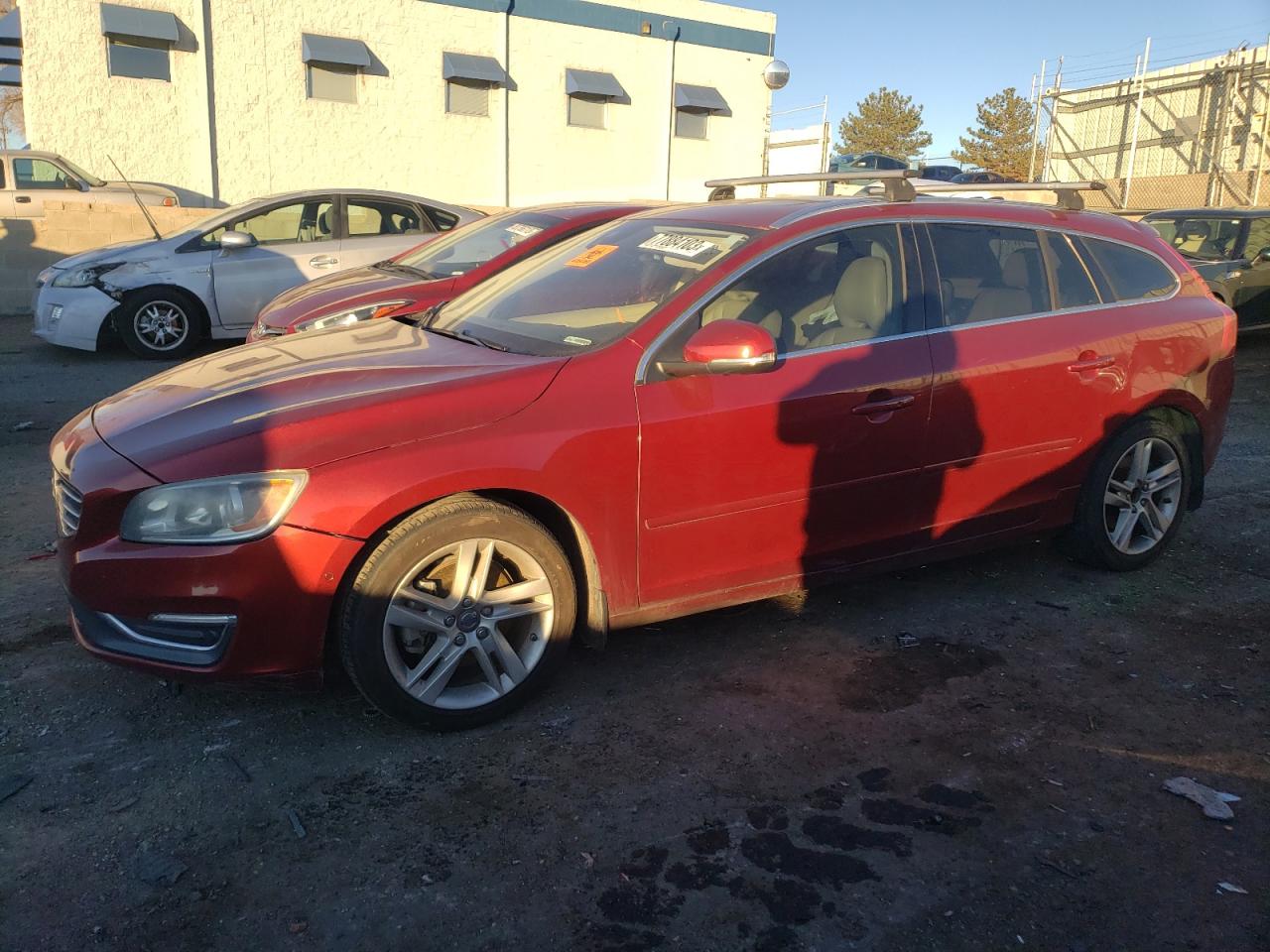Image 1 of 2015 VOLVO V60 PREMIER 2015 with VIN YV140MEB9F1196455