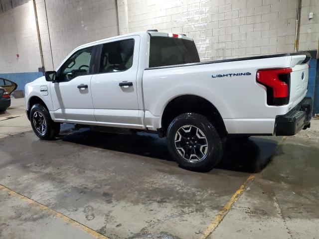Obraz 2 z 2022 FORD F150 LIGHTNING PRO 2022 z VIN 1FTVW1EL9NWG12747