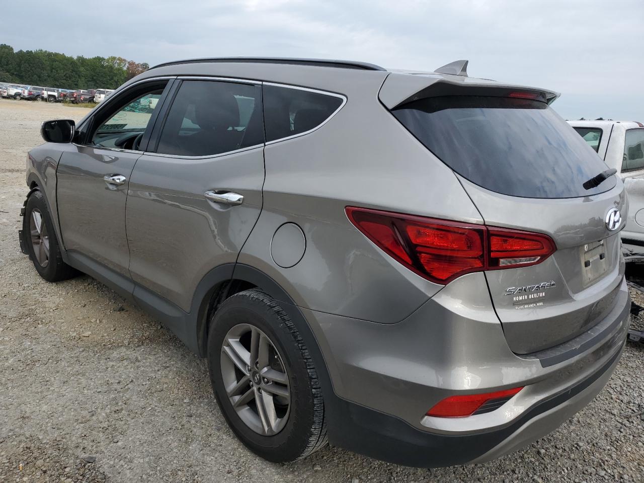 Image 2 of Hyundai Santa Fe Sport 2018 with VIN 5NMZU3LBXJH077759