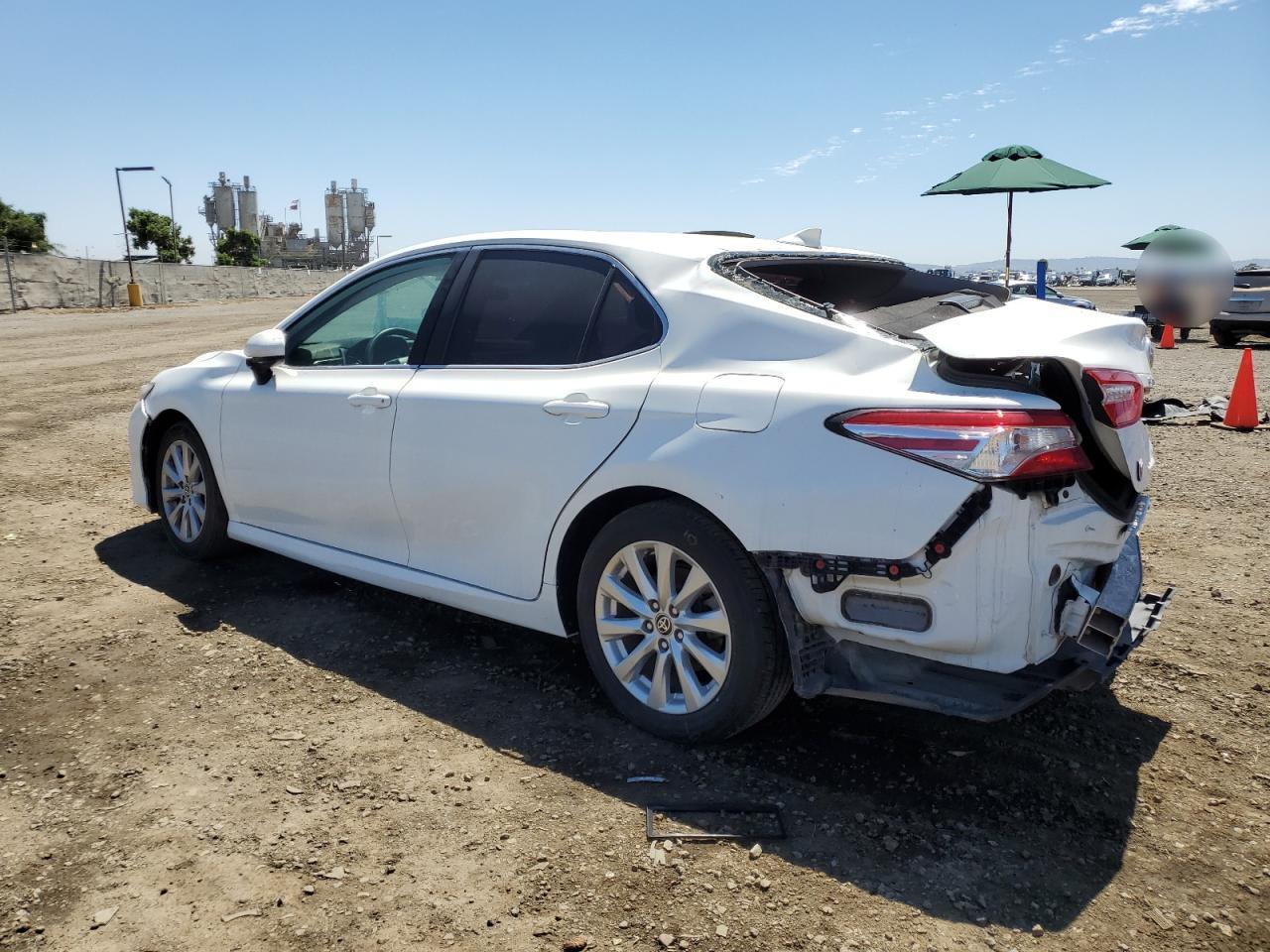 Image 2 of 2020 TOYOTA CAMRY LE 2020 with VIN 4T1C11AK9LU996469