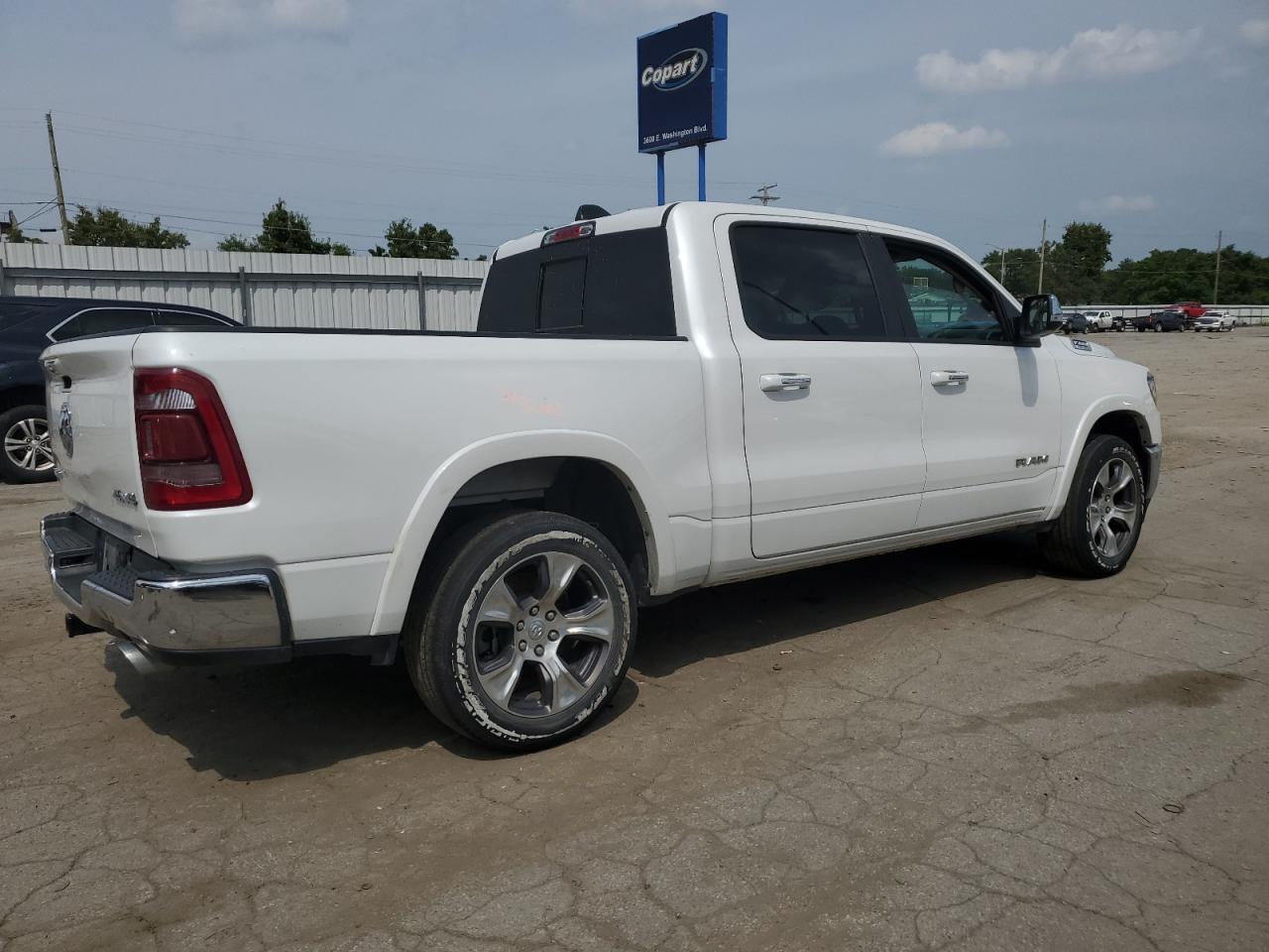 Изображение 3 2021 RAM 1500 LARAMIE 2021 с VIN 1C6SRFJT4MN692953