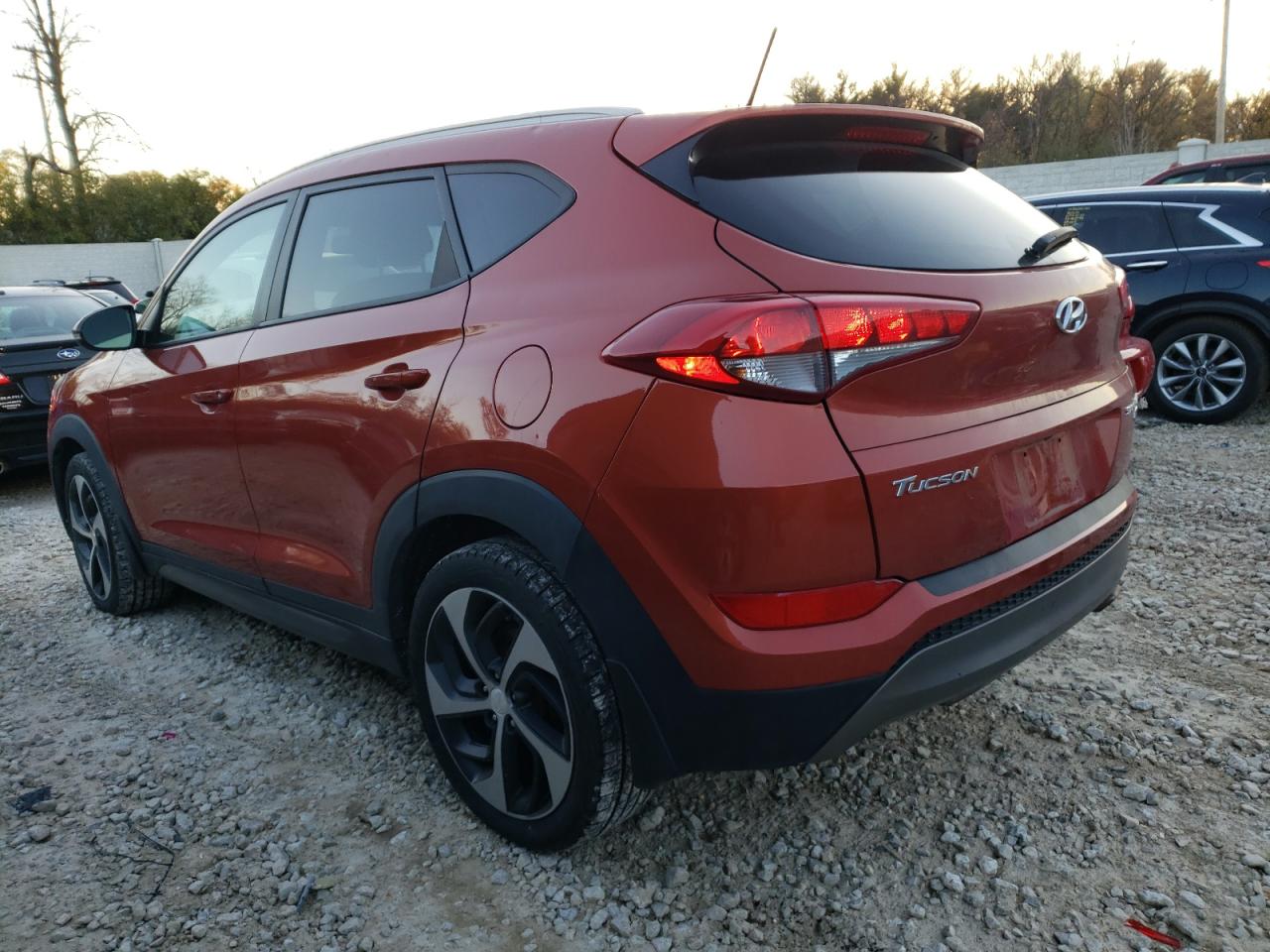 Изображение 2 2016 HYUNDAI TUCSON LIMITED 2016 с VIN KM8J3CA22GU074595