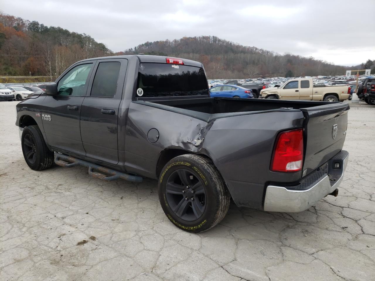 Изображение 2 2017 RAM 1500 ST 2017 с VIN 1C6RR7FT2HS792957