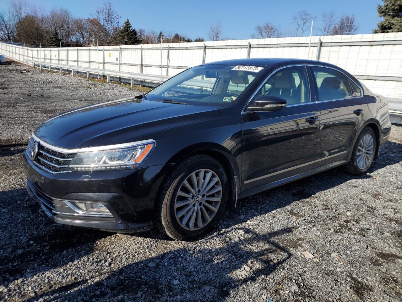 Изображение 1 2017 VOLKSWAGEN PASSAT SE 2017 с VIN 1VWBT7A38HC011241