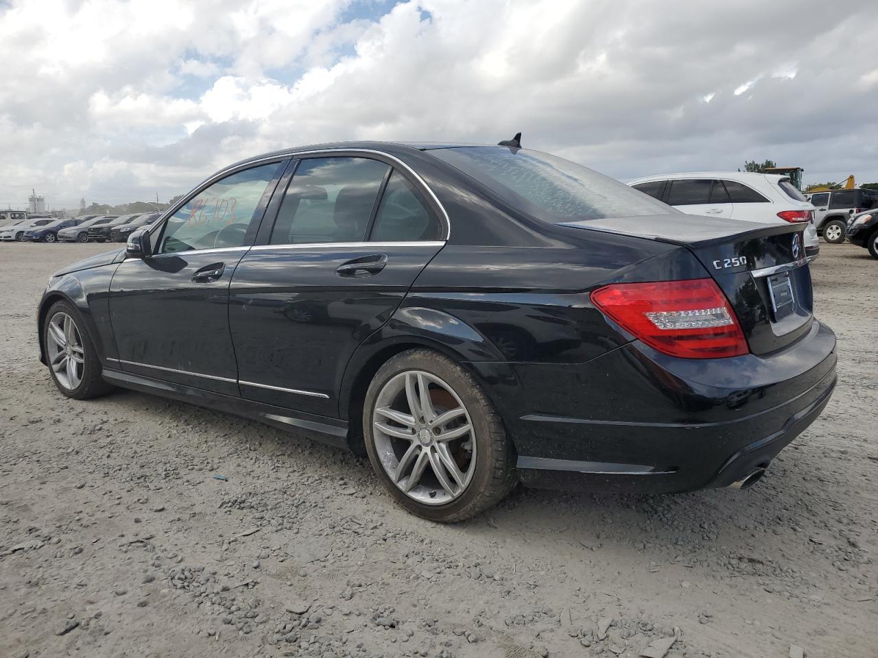 Image 2 of 2013 MERCEDES-BENZ C 250 2013 with VIN WDDGF4HBXDR241355
