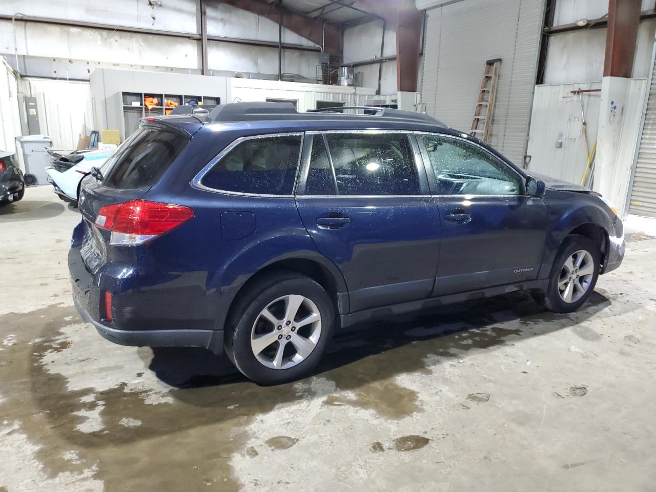 Изображение 3 2013 SUBARU OUTBACK 2.5I LIMITED 2013 с VIN 4S4BRBLC7D3285974