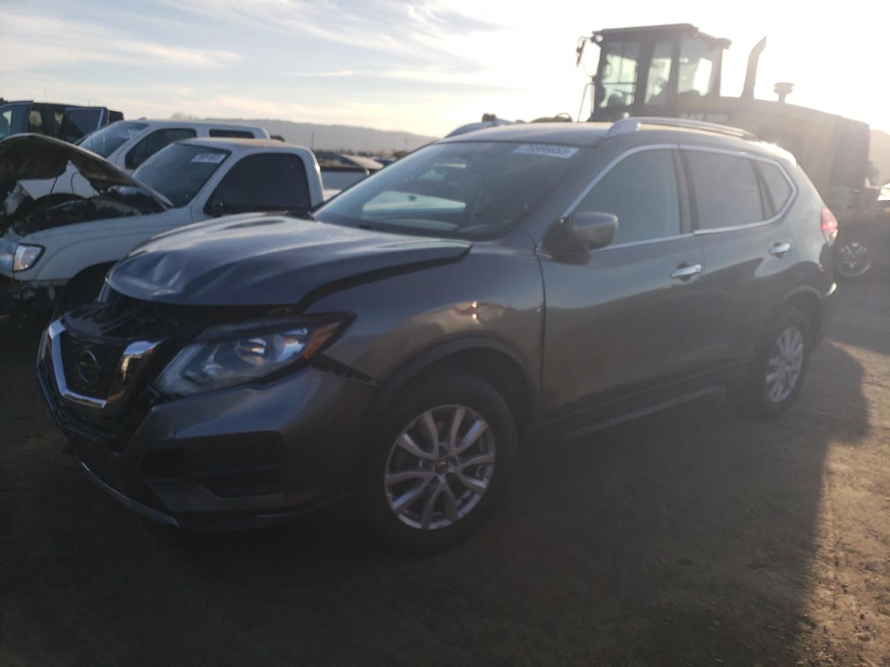 Image 1 of 2018 NISSAN ROGUE S 2018 with VIN KNMAT2MV7JP527006